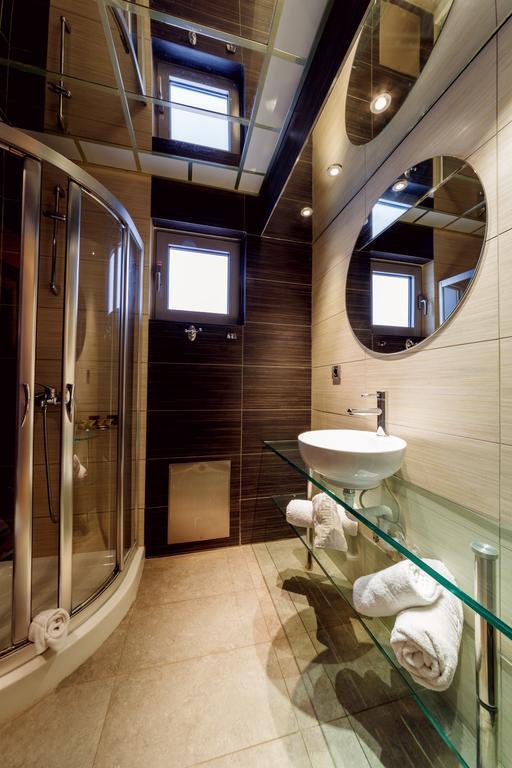 Comfy Boutique Hotel Kalamata Exterior photo